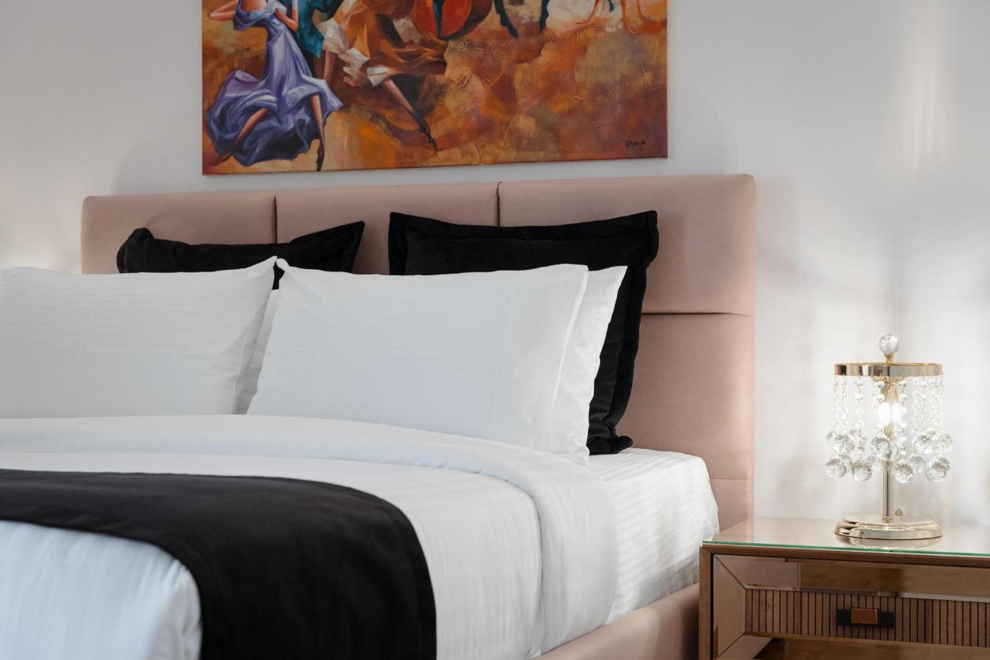 Golden Light Premium Apartment